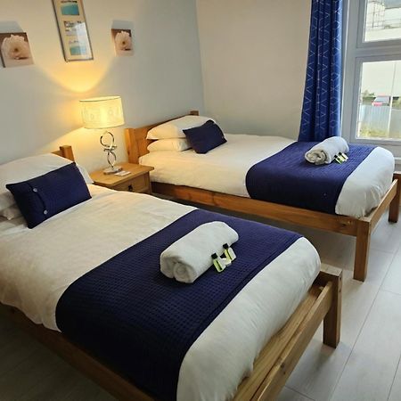 Sea Views, Big 2 Bed Flat Close To Beach & Harbour Ilfracombe Exterior photo